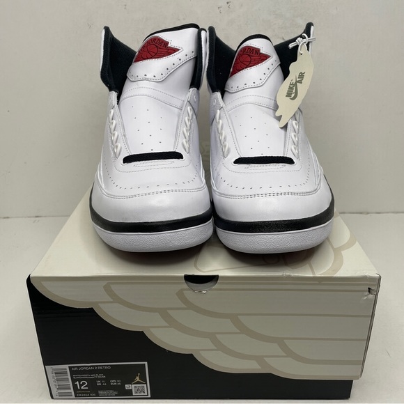 Nike Air Jordan 2 Retro “Chicago” 2023 - Picture 2 of 4